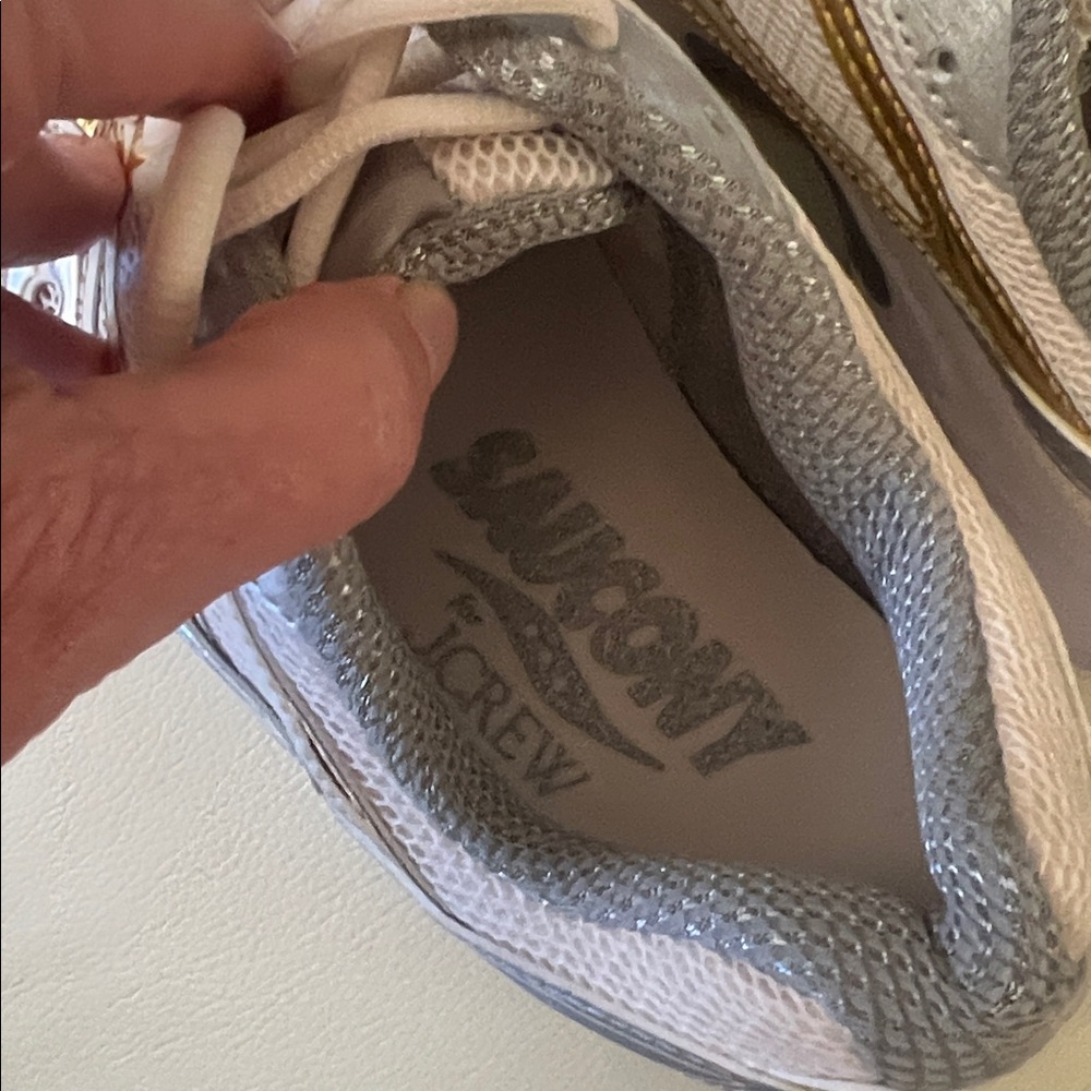 Saucony x J Crew Ride Millennium Women's Metallic Gold & Silver Sneakers, Sz 10 - Picture 8 of 12